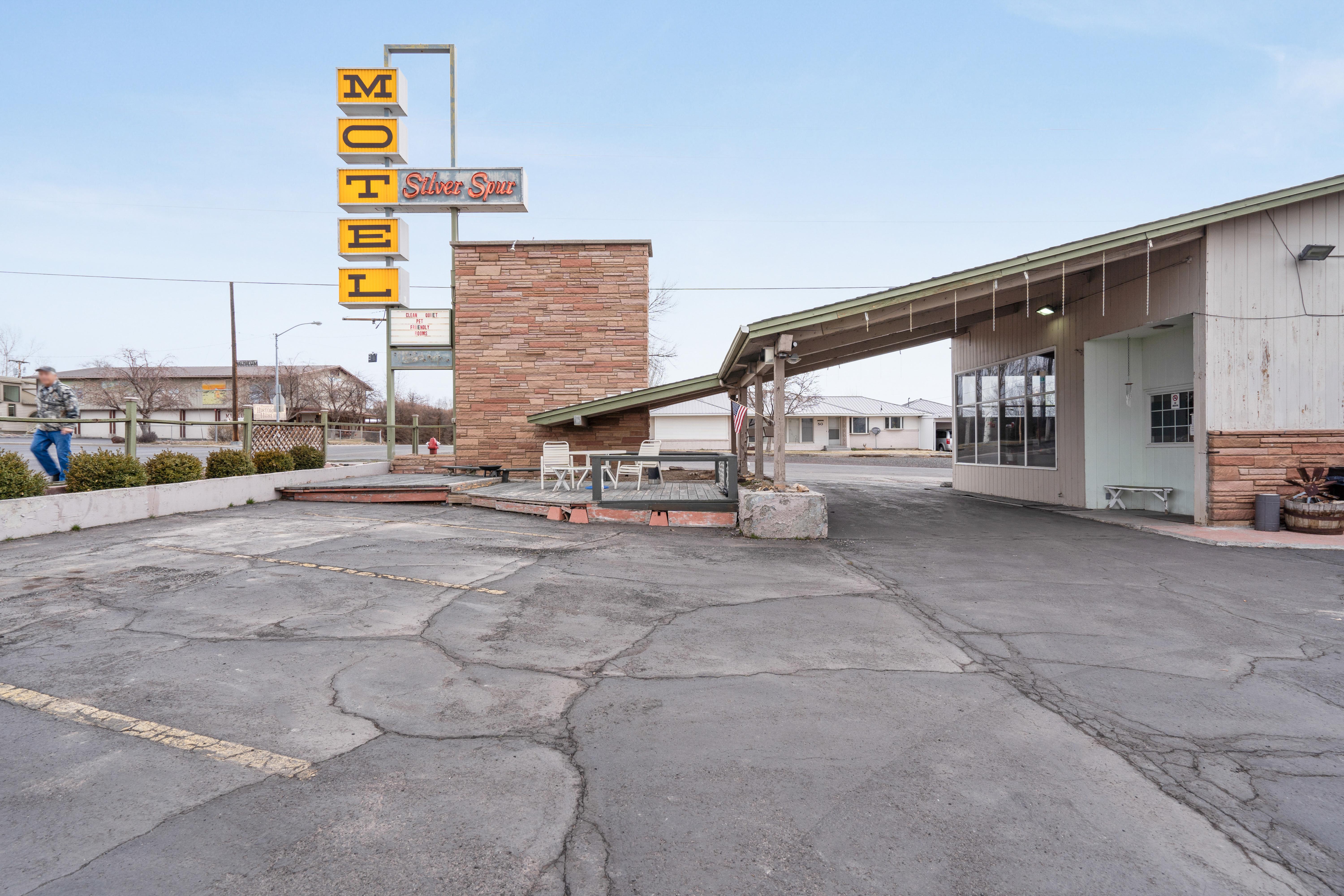 Oyo Silver Spur Burns Hwy 20 エクステリア 写真