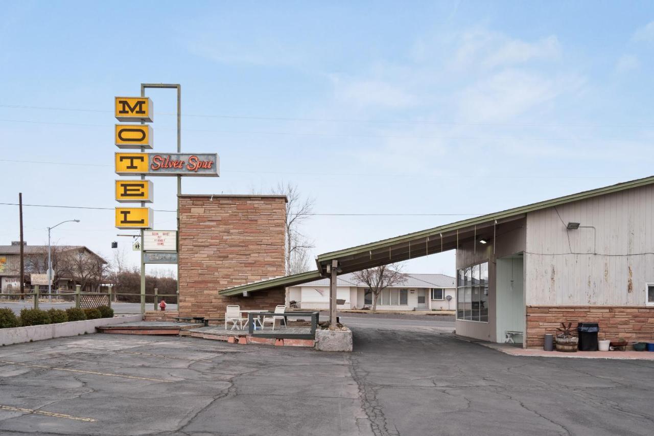 Oyo Silver Spur Burns Hwy 20 エクステリア 写真
